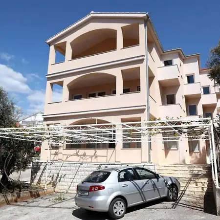 2 Bed Apartman