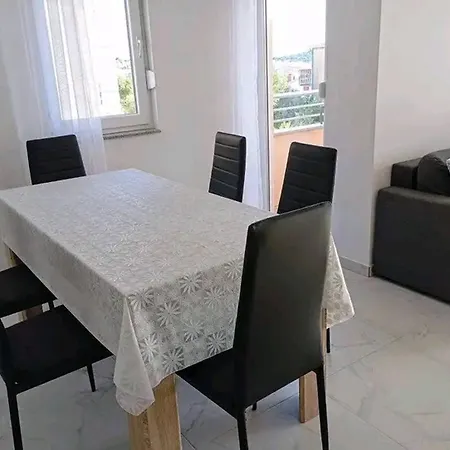 2 Bed Apartman