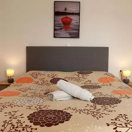 2 Bed Apartman